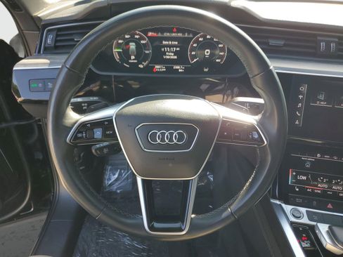 Used 2023 Audi e-tron Premium w/ Convenience Plus Package image 25