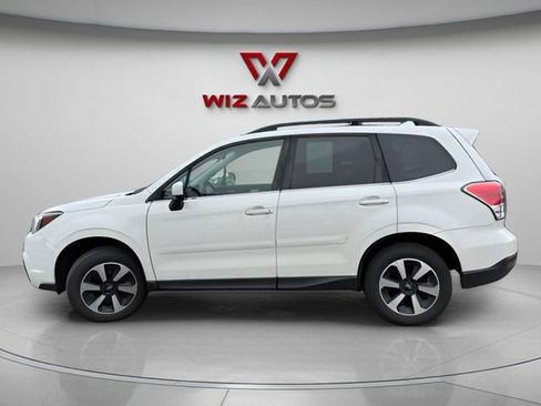 Used 2018 Subaru Forester 2.5i Limited AWD/4WD image 2