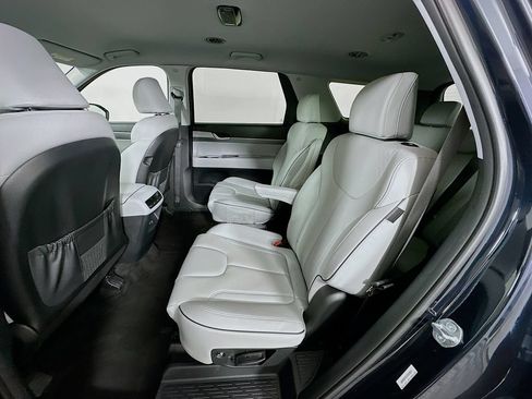 Certified 2025 Hyundai Palisade SEL FWD image 24