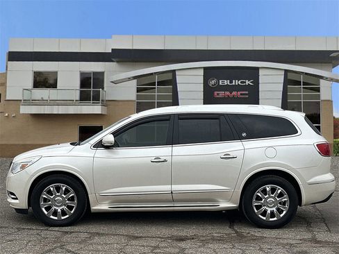 Used 2013 Buick Enclave Leather image 2