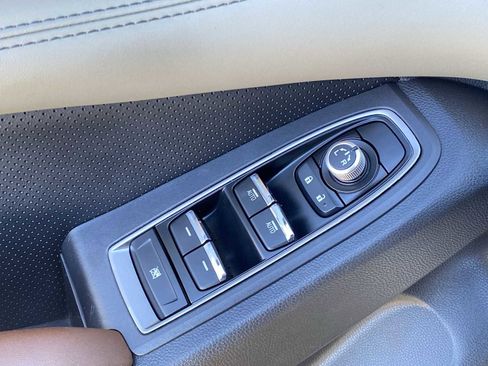 Used 2019 Subaru Ascent Touring w/ Popular Package #3 image 20