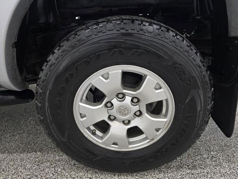 Used 2012 Toyota Tacoma PreRunner w/ TRD Off-Road Pkg RWD image 14