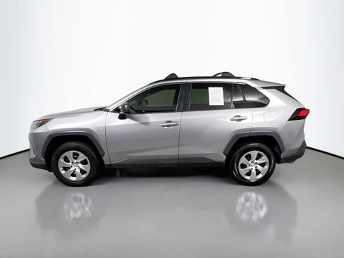 Used 2021 Toyota RAV4 LE FWD image 9