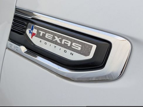 New 2026 GMC Sierra 1500 SLT image 34