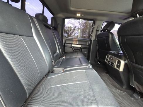 Used 2019 Ford F150 Lariat image 15