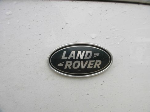 Used 2020 Land Rover Range Rover HSE image 9
