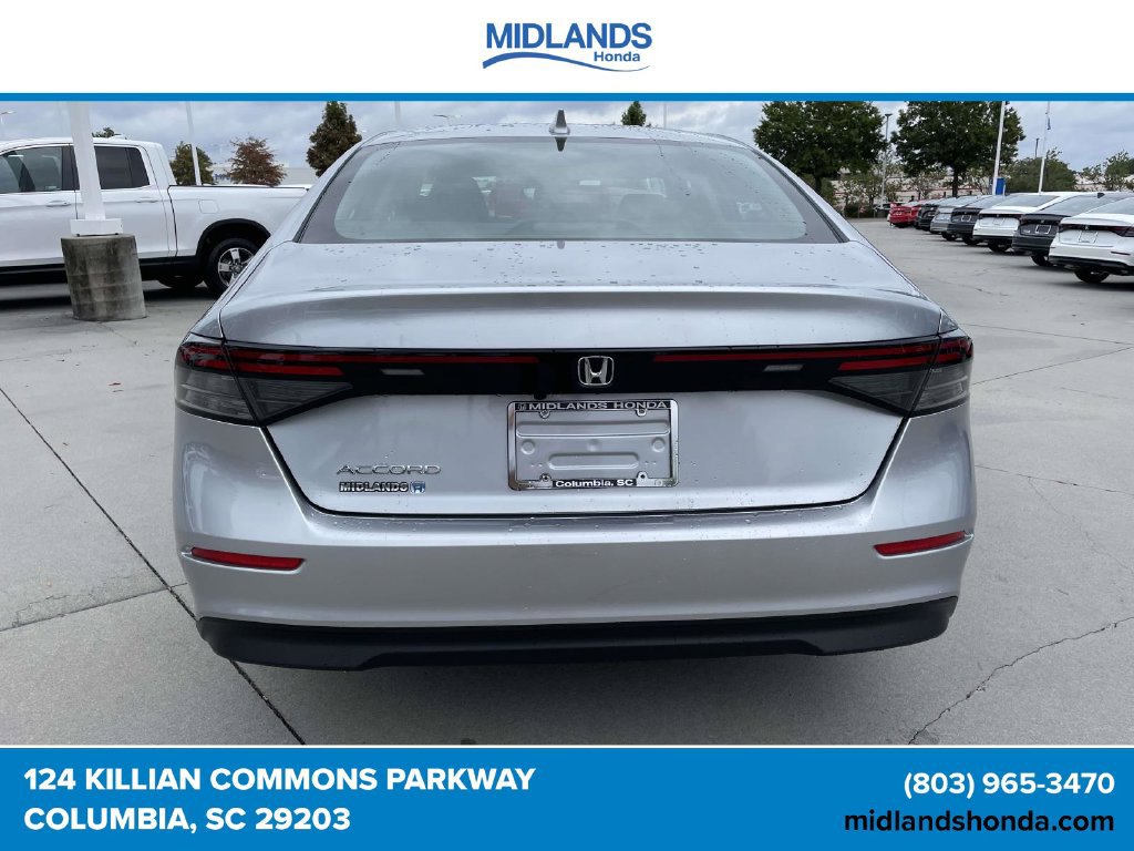 Certified 2025 Honda Accord LX image 5
