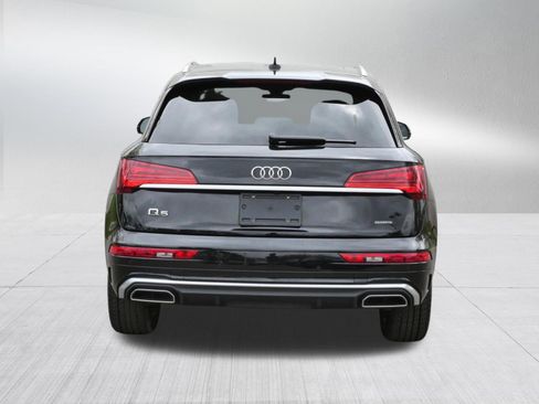 Used 2023 Audi Q5 2.0T Premium Plus w/ Premium Plus Package AWD/4WD image 6