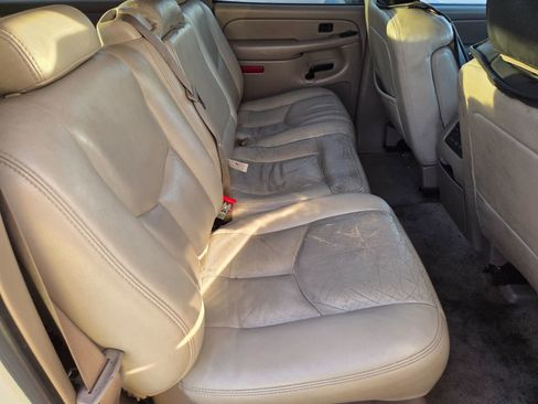 Used 2004 GMC Yukon XL SLT w/ Preferred Equipment Group image 13