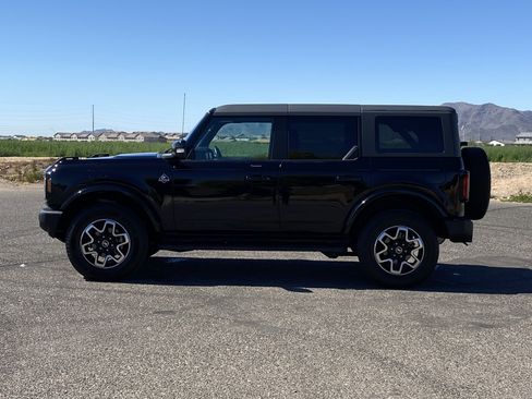 Used 2022 Ford Bronco Outer Banks image 6