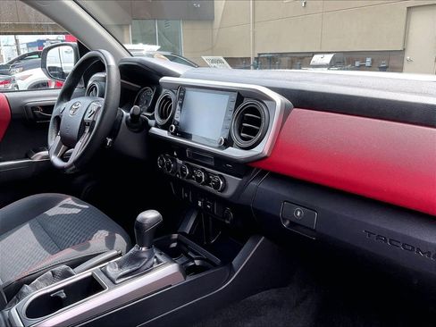 Used 2023 Toyota Tacoma SR5 AWD/4WD image 14