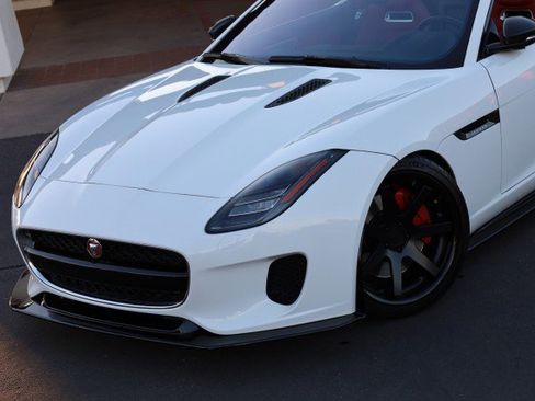 Used 2018 Jaguar F-TYPE Convertible image 6