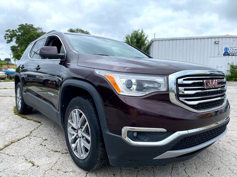Used 2017 GMC Acadia SLE image 3