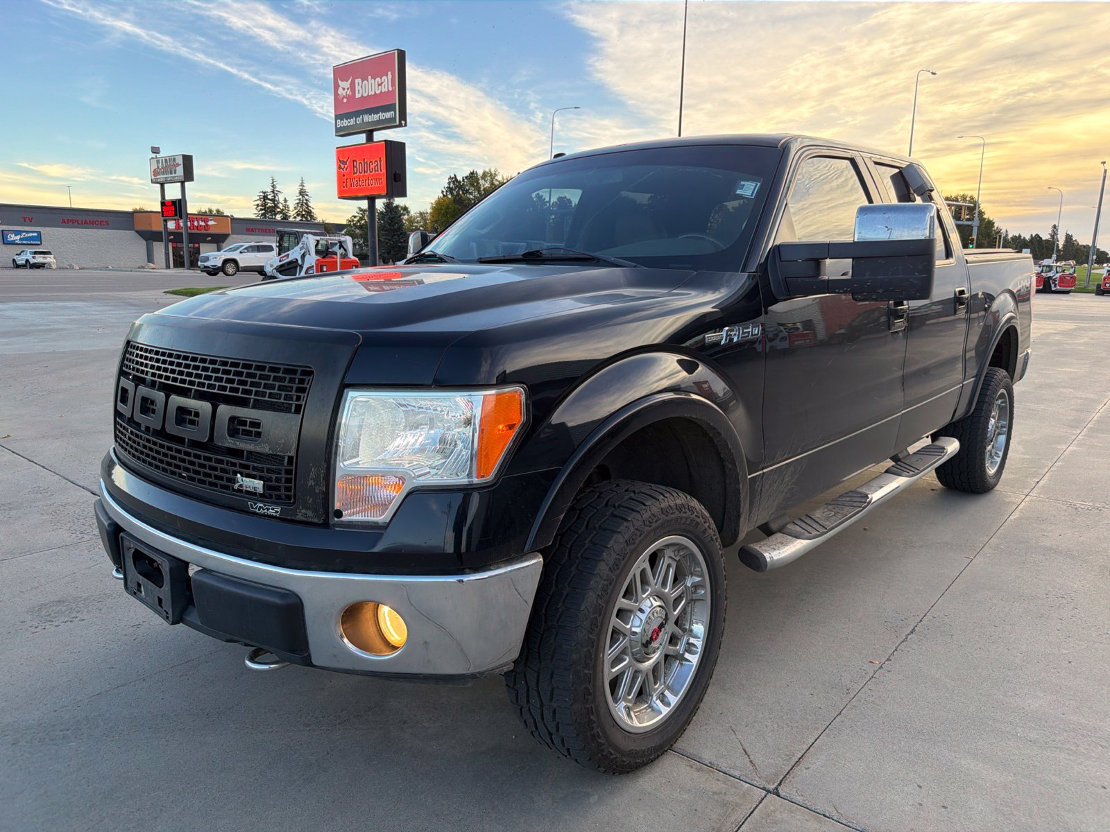 Used 2009 Ford F150 Lariat AWD/4WD image 4