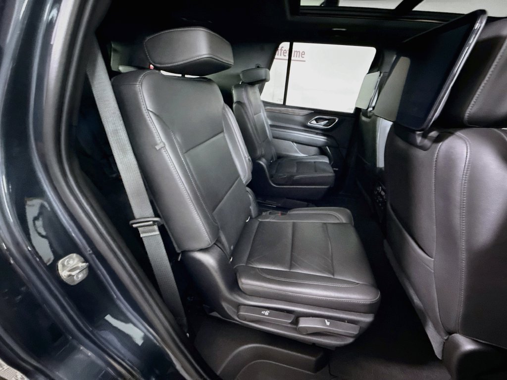 Used 2021 Chevrolet Tahoe Z71 w/ Luxury Package AWD/4WD image 34