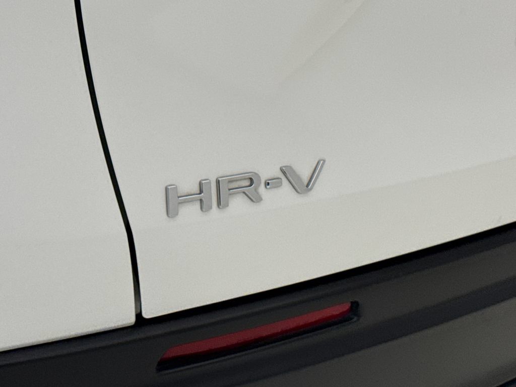 Certified 2025 Honda HR-V LX image 10
