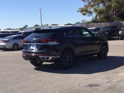 Used 2020 Volkswagen Atlas Cross Sport SE image 5