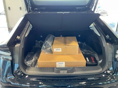 New 2026 Toyota Prius Plug-In Hybrid image 18