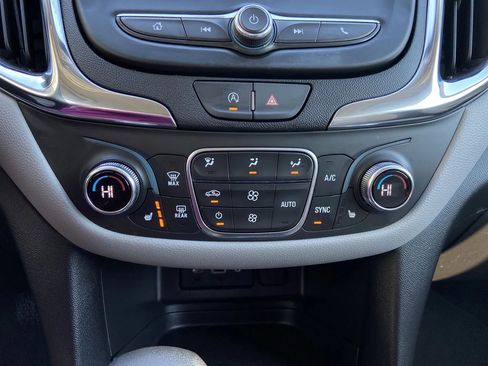 Used 2024 Chevrolet Equinox LT w/ Driver Convenience Package image 20