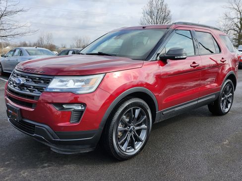Used 2019 Ford Explorer XLT w/ Equipment Group 202A image 13