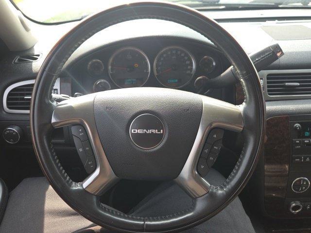 Used 2007 GMC Yukon Denali AWD/4WD image 34