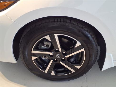 Used 2025 Nissan Sentra SV w/ All-Weather Package image 8