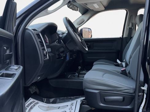 Used 2013 RAM 2500 Tradesman w/ Chrome Appearance Group image 12