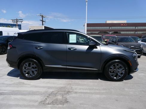 Used 2025 Kia Sportage SX Prestige AWD/4WD image 2