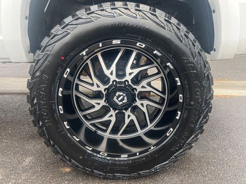 Used 2014 RAM 3500 Laramie w/ Cold Weather Group image 11