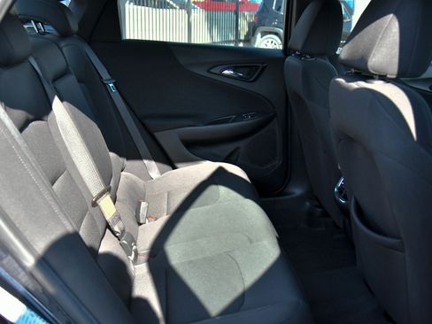 Used 2023 Chevrolet Malibu LT image 37