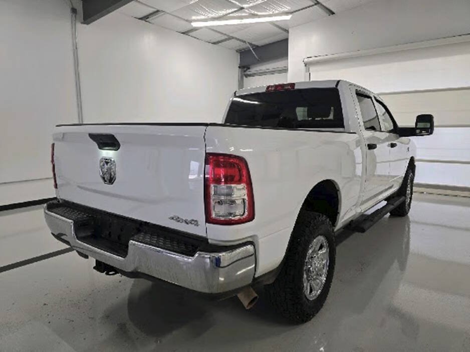 Used 2024 RAM 2500 Tradesman w/ Chrome Appearance Group AWD/4WD image 10