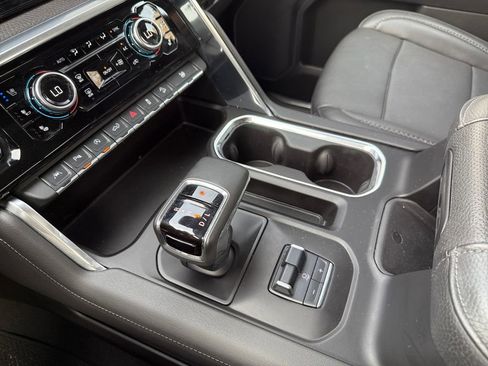 Used 2023 GMC Sierra 1500 Denali w/ Denali Reserve Package image 23