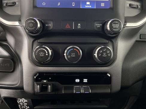 Used 2024 RAM 2500 Big Horn image 34