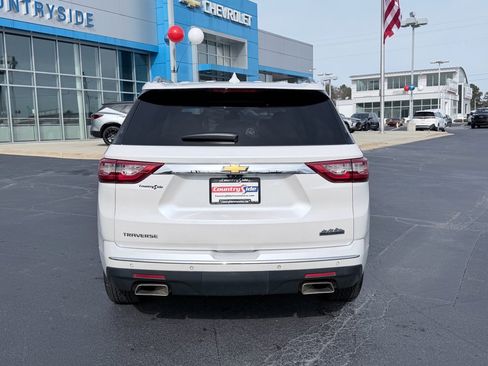 Used 2021 Chevrolet Traverse High Country w/ LPO, Cargo Package image 7