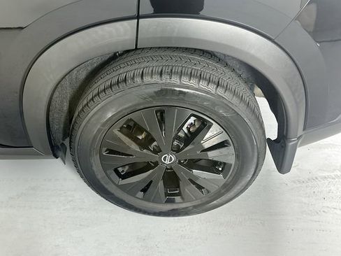 Used 2021 Nissan Rogue SV w/ Premium Package image 31