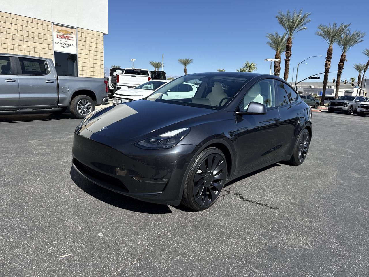 Used 2024 Tesla Model Y Performance AWD/4WD image 1