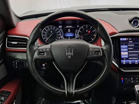 Used 2022 Maserati Ghibli Modena Q4 image 11