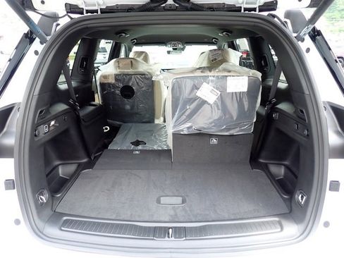 New 2025 Jeep Grand Cherokee L Limited image 6