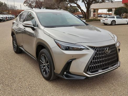 Used 2024 Lexus NX 350 AWD w/ Vision Package image 6