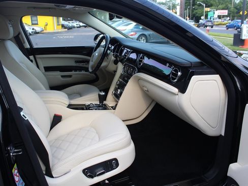 Used 2013 Bentley Mulsanne RWD image 22