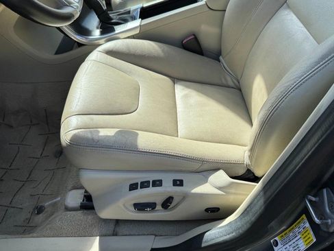 Used 2016 Volvo XC60 T5 Premier image 23