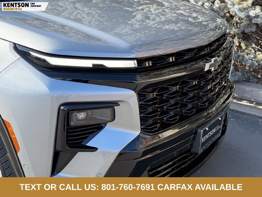 Used 2024 Chevrolet Traverse RS AWD/4WD image 14