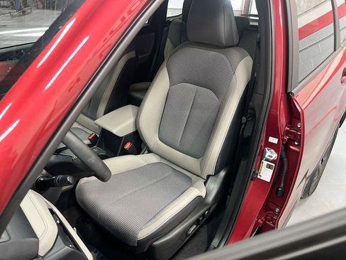 Used 2025 Subaru Forester Premium AWD/4WD image 18