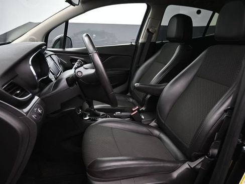 Used 2020 Buick Encore Preferred w/ Safety Package FWD image 10