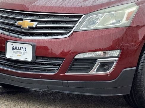 Used 2016 Chevrolet Traverse LT w/ Style and Technology Package image 7