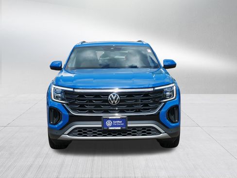 Certified 2025 Volkswagen Atlas Cross Sport SE AWD/4WD image 2