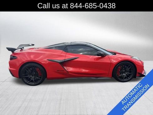 Used 2023 Chevrolet Corvette Z06 w/ Z07 Performance Package image 4