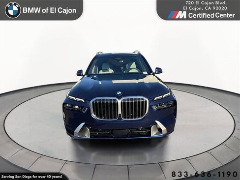 New 2026 BMW X7 xDrive40i image 3