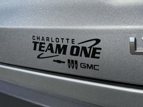 Certified 2025 Chevrolet Trax LT FWD image 30