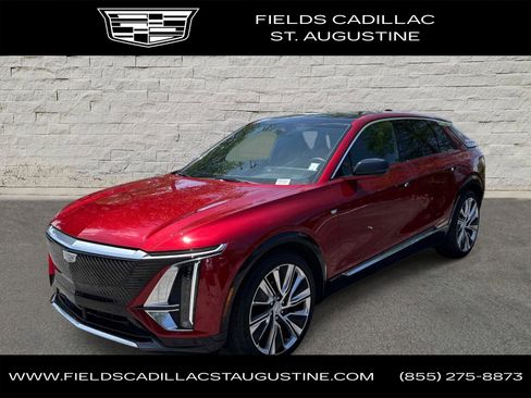 Used 2025 Cadillac Lyriq Luxury w/ LPO, Floor Liner Package AWD/4WD image 1